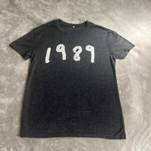 1989 Graphic women’s  Gray T-Shirt